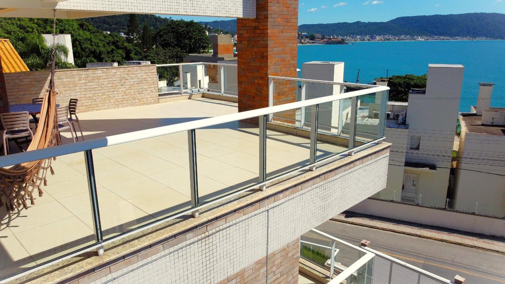 1083 - Apartamento Com Vista Para O Mar Em Bombinhas Esterno foto