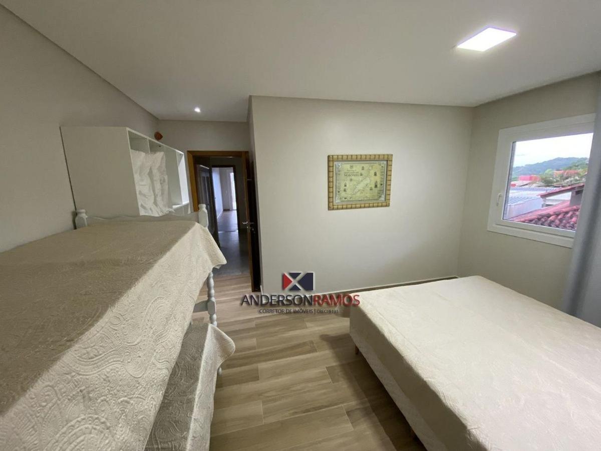 1083 - Apartamento Com Vista Para O Mar Em Bombinhas Esterno foto