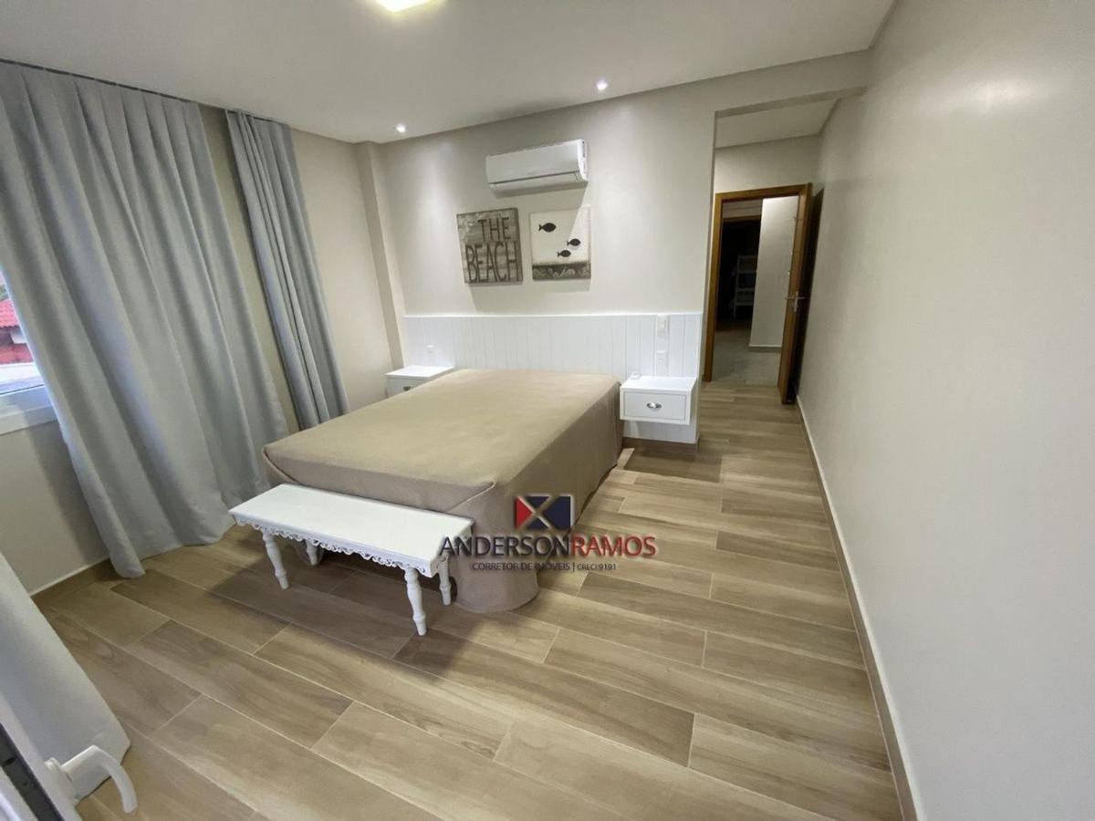 1083 - Apartamento Com Vista Para O Mar Em Bombinhas Esterno foto