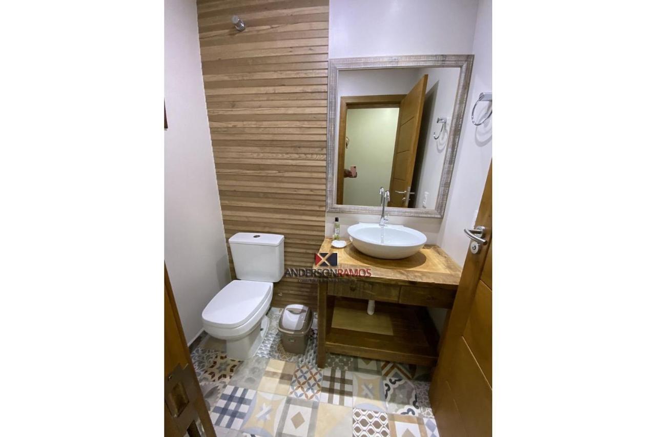 1083 - Apartamento Com Vista Para O Mar Em Bombinhas Esterno foto