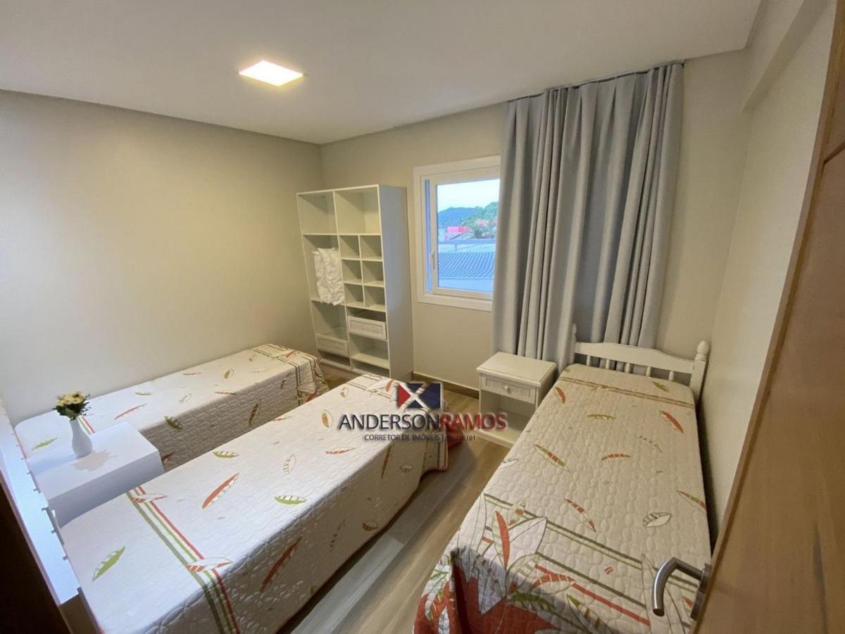 1083 - Apartamento Com Vista Para O Mar Em Bombinhas Esterno foto