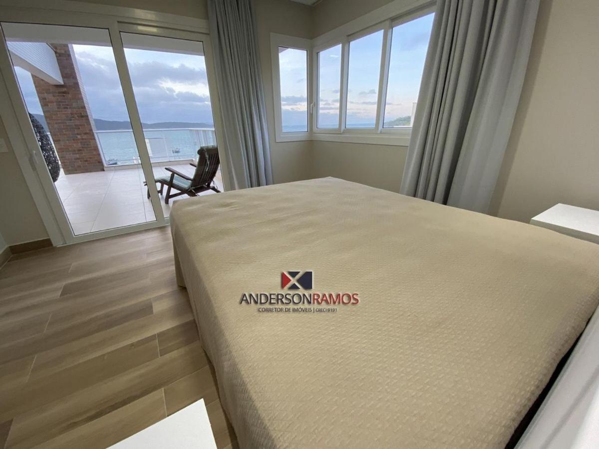 1083 - Apartamento Com Vista Para O Mar Em Bombinhas Esterno foto